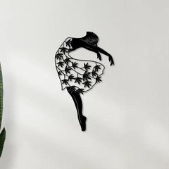 Dancing Girl Metal Wall Arta