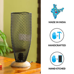 Ebony Mesh' Handcrafted Table Lamp In Mango Wood & Iron (38.1 cm)