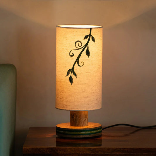 Grape Vines' Hand-Painted Decorative Table Lamp In Mango Wood (30 cm)