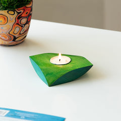 💚 Handcrafted Heera-Shaped Tea-Light Holder in Light Green