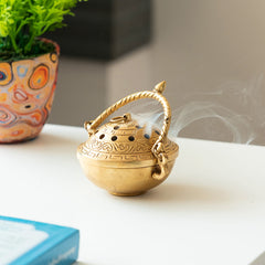 🪔 Hand-Etched Brass Dhoop Dani Burner & Diffuser – Antique Finish