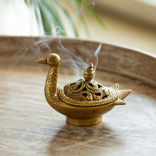 🕊️ Handcrafted Brass Swan Diffuser & Incense Burner – Antique Finish