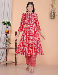 Women's Rayon Floral Printed Mandarin Collar A-Line Kurti with Trousers (Red-M)