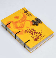 Handmade Printed Cardboard Journal Diary with Buckle Lock Unruled 200 Pages Notepad Personal Diaries for Men and Women -1