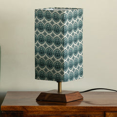 'Paisley-Carved' Decorative Table Lamp In Mango Wood (33 Cm, Without Bulb, Handcrafted)