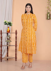 Women's Cotton Floral Printed Mandarin Collar A-Line Kurti with Pant (Orange)